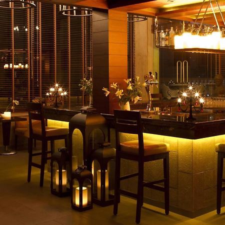 32Nd Milestone Hotel Gurgaon Eksteriør billede